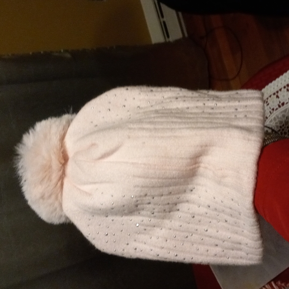 Light pink hat and glove set - Picture 7 of 9